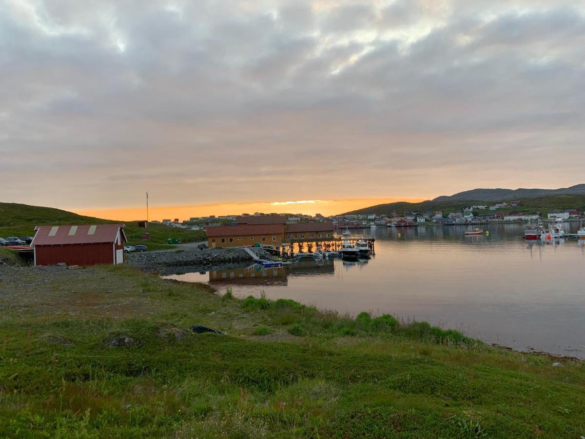 Adventure Camp Mehamn Hotel Exterior photo